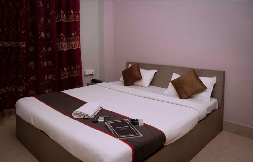 Gs Residency Hotel Guwahati Bagian luar foto