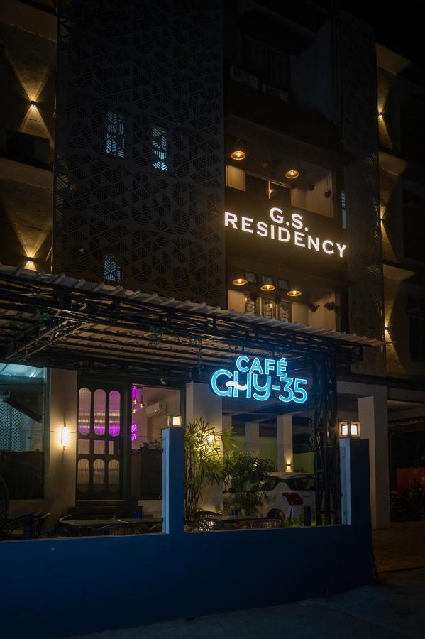 Gs Residency Hotel Guwahati Bagian luar foto