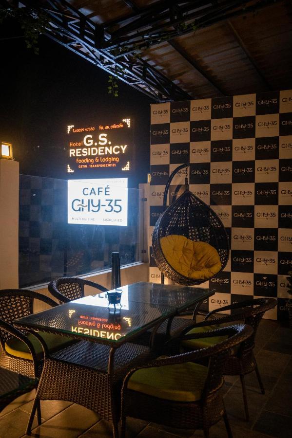 Gs Residency Hotel Guwahati Bagian luar foto